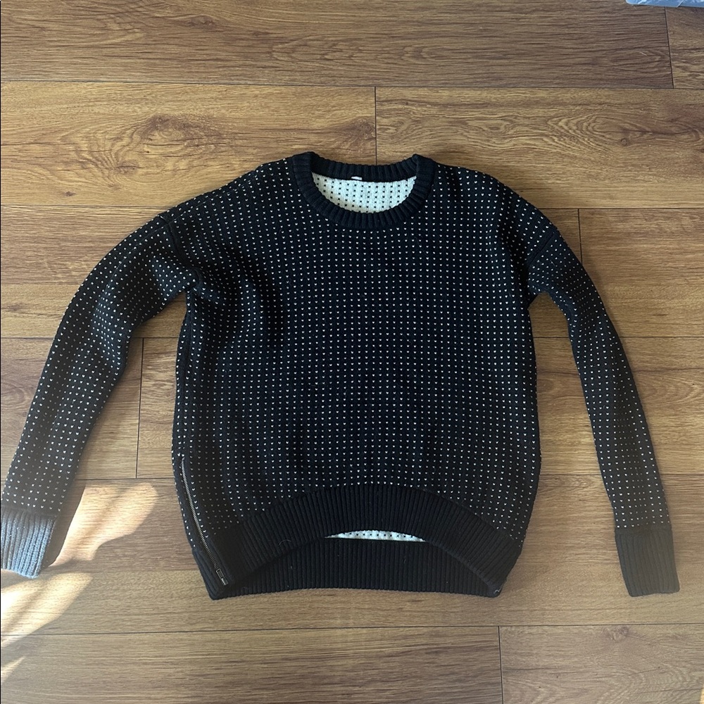 Lululemon Yogi Crew Merino Wool Zip Black Sweater‎ - Picture 5 of 7